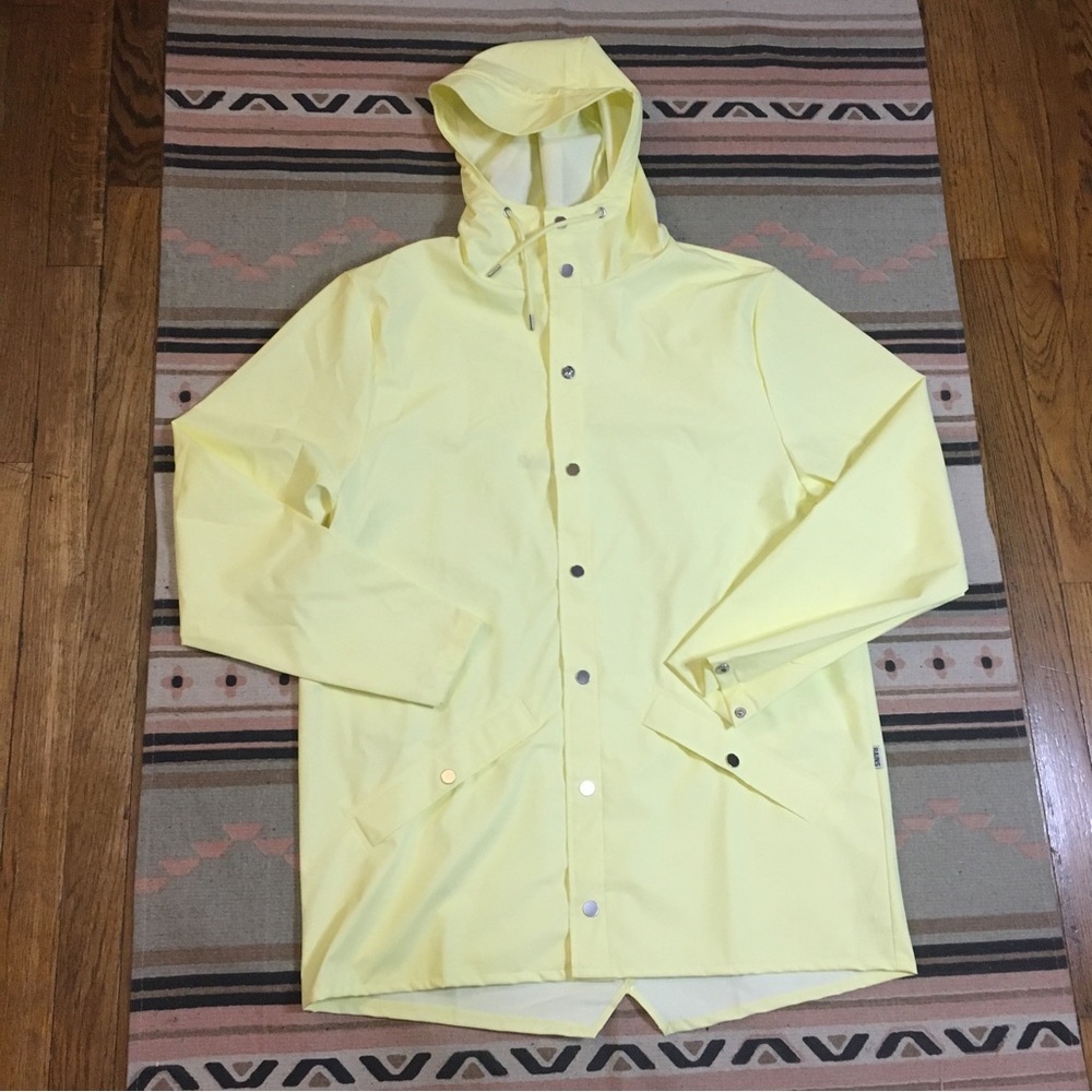 RAINS Yellow rain jacket rain coat lightweight snap buttons pockets nwot